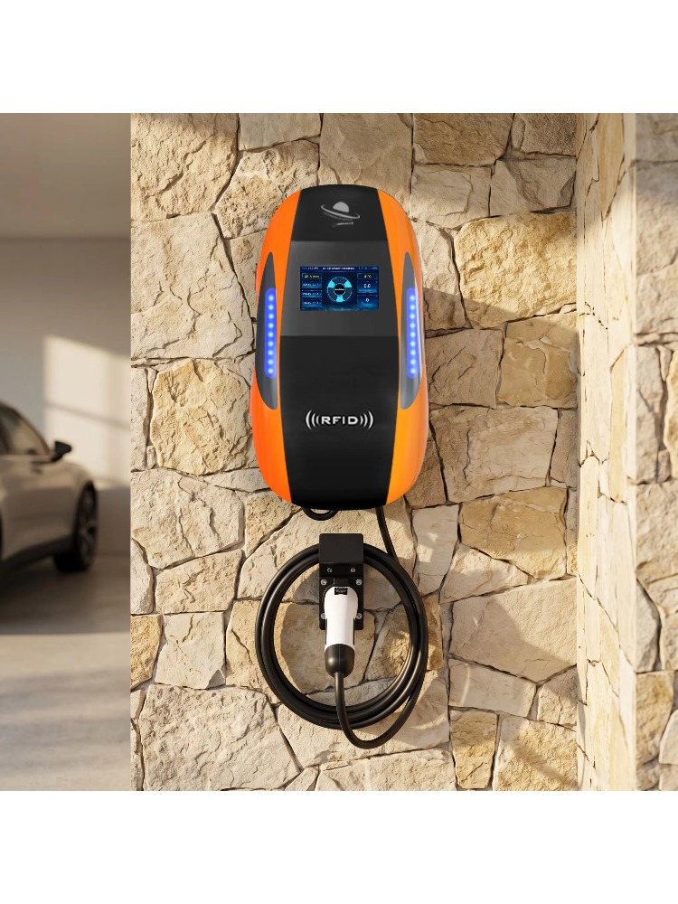 IP65防水対応、7kW～22kWのAC急速充電器。家庭用お - Type 2 Charger のレビューと価格